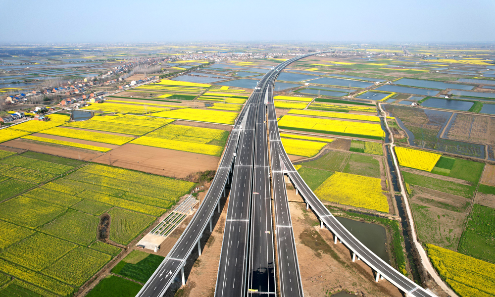 待武松高速武汉段和仙桃至洪湖段通车后，将构建武汉－洪湖1小时生活圈，便于武汉都市圈与洪湖、仙桃联系。预计武松高速全线将于2026年贯通，届时武汉到松滋的通行时间将缩短至3小时内。