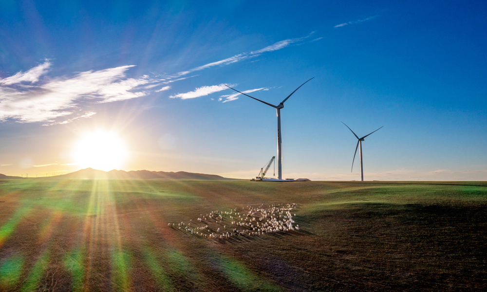 国家电投集团内蒙古公司察哈尔新能源多措并举，有效提升乌兰察布风电基地首批120万千瓦就地消纳工程本质安全水平和机组健康运行水平，激活质效提升“新引擎”。一季度较去年同期增发绿电3.03亿千瓦时，为项目实现质效双升注入发展动能。