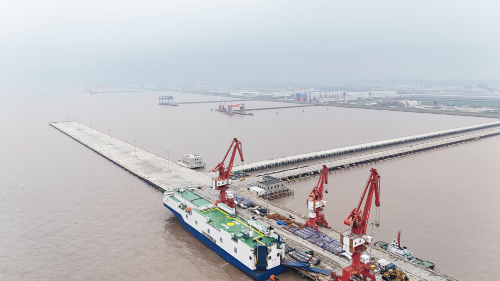 二期工程投用后，将巩固上海港汽车滚装业务国际竞争力，为国产汽车“出海”和长三角经济发展赋能。