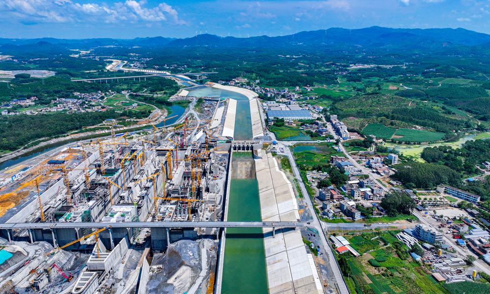 平陆运河是新中国成立以来建设的首条江海联通大运河，建成后将成为我国西南地区运距最短、最经济、最便捷的出海通道。