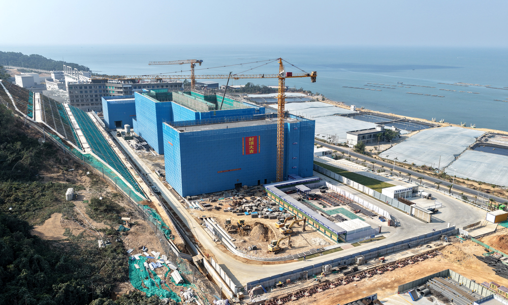 南方电网广东阳江三山岛海上风电柔直输电工程建设现场。