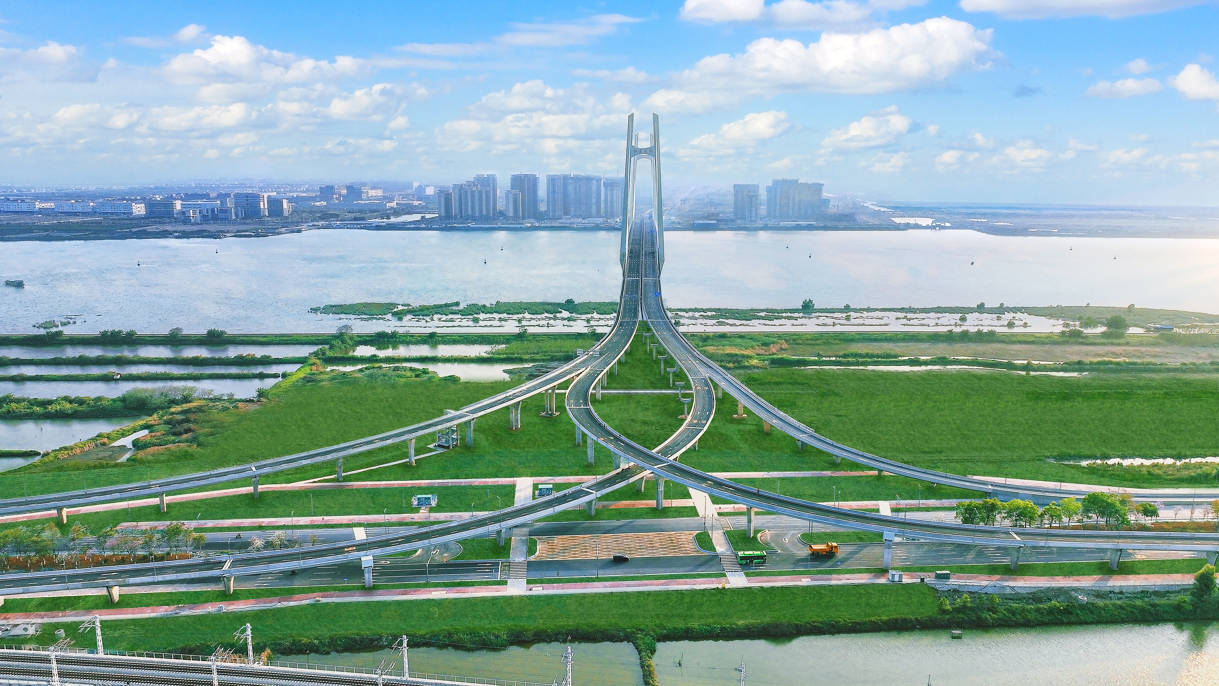 图3 侧面视角图.jpg