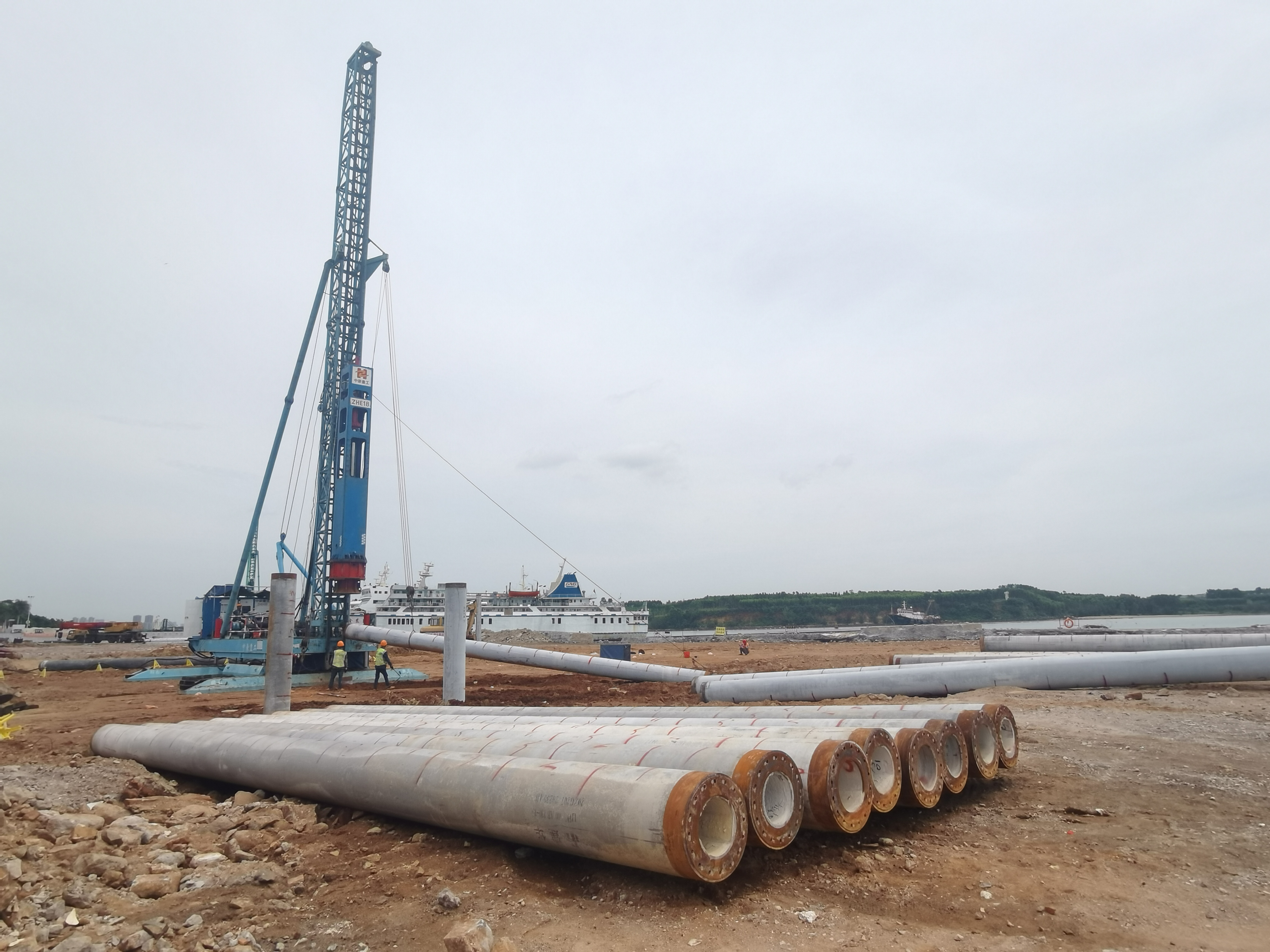 管桩施工现场.jpg