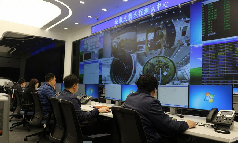近日，中国航天科技集团有限公司八院805所运载火箭远程测试大厅进行了多项技术升级，提升了运载火箭远程测试能力。经初步统计，通过应用远程测试手段，805所将以往的指挥及判读所需的人力成本缩减50%，大大提升了测试效率。图为805所运载火箭远程测试中心。