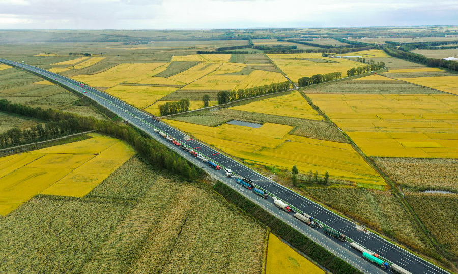 长余高速公路是京哈高速公路的重要组成部分，是连通吉林、黑龙江两省的大通道，对推动区域产业空间布局、强化哈长城市群建设、与京津冀区域联动发展具有重要意义。