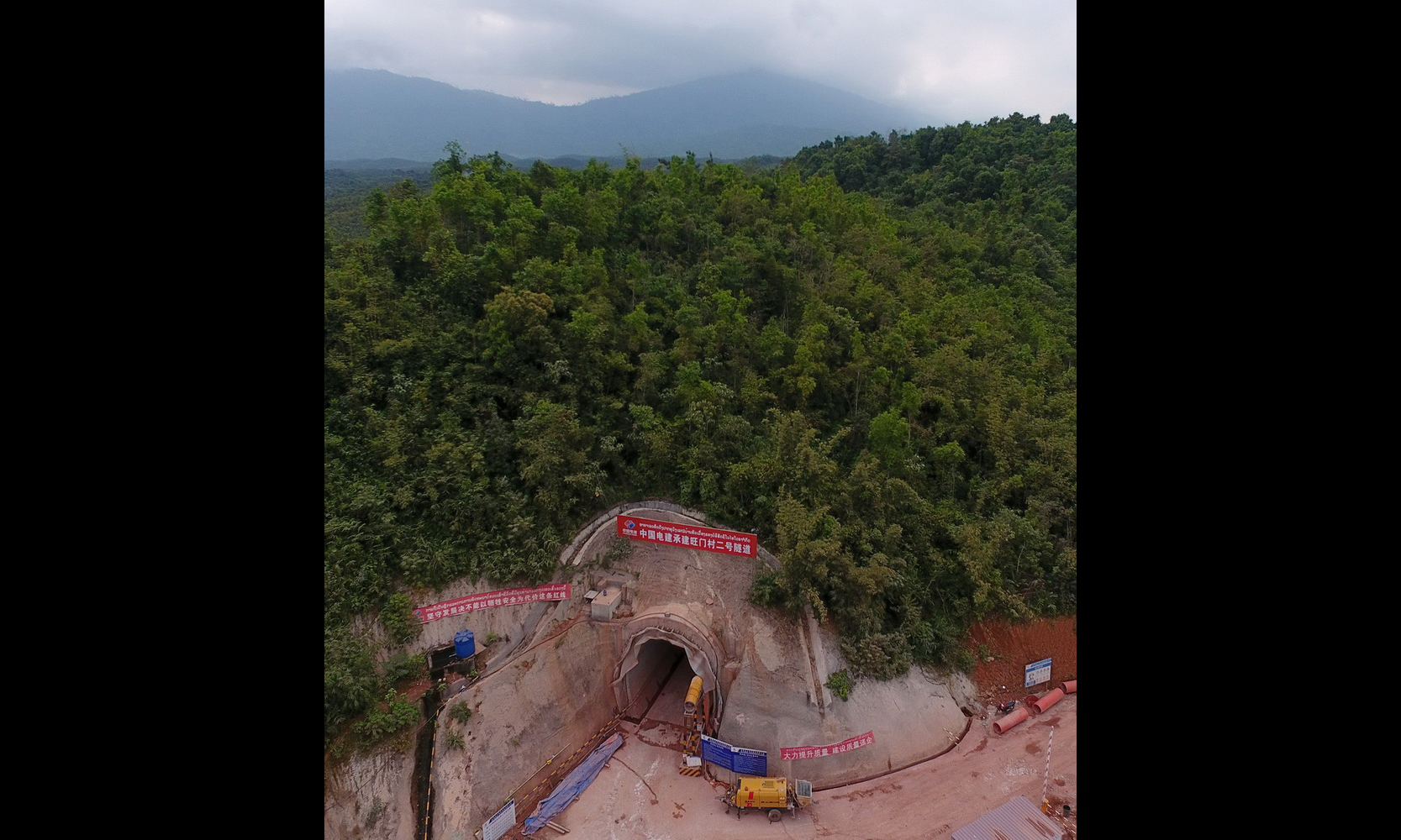 这是12月13日在老挝万象省拍摄的旺门村二号隧道所在地景象。这是12月13日在老挝万象省拍摄的旺门村二号隧道所在地景象。新华社发（刘艾伦摄）