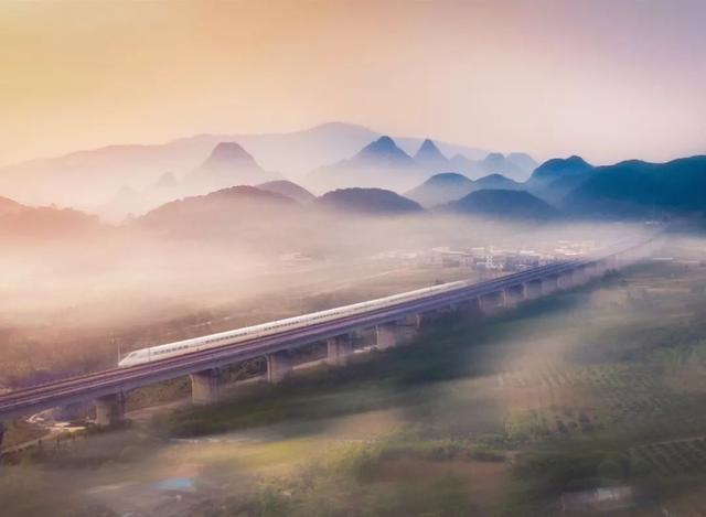 超级风景，超级工程！中国南方喀斯特有多美？